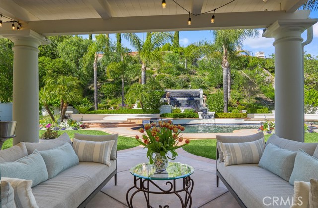 5366 Collingwood Circle, Calabasas CA: https://media.crmls.org/medias/9f0f63f1-712d-4ad6-9fd2-6c4554da6f92.jpg