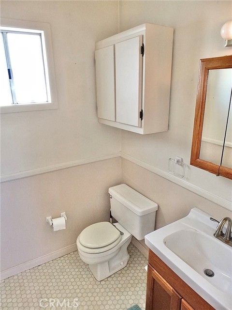 Attached 1/2 bath - great for guests!