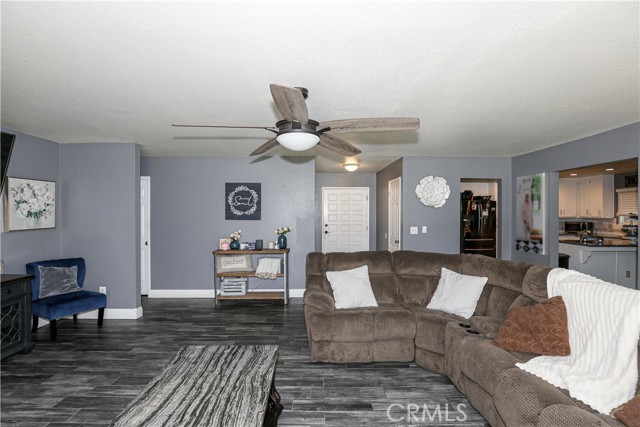 Detail Gallery Image 10 of 55 For 3080 Chablis Ln, Atwater,  CA 95301 - 3 Beds | 2 Baths
