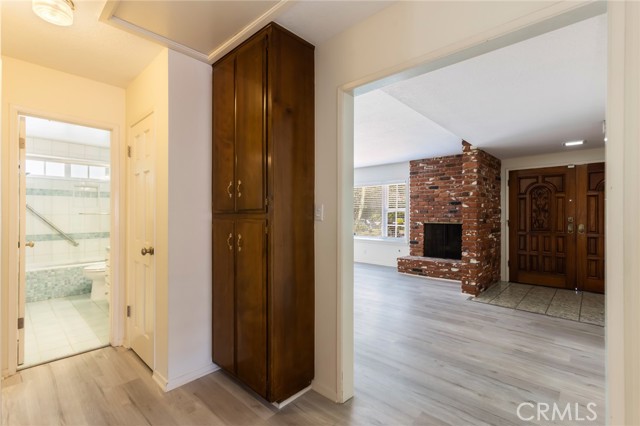 Detail Gallery Image 12 of 44 For 1632 Nelson Avenue, Manhattan Beach,  CA 90266 - 4 Beds | 2/1 Baths
