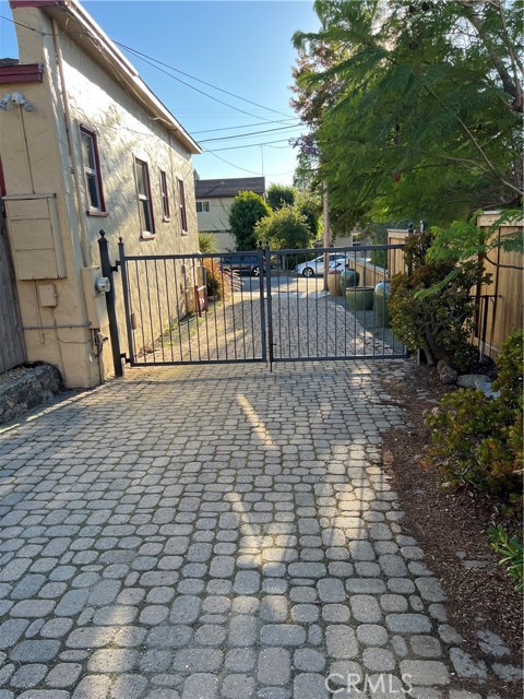 664 Toro Street, San Luis Obispo CA: https://media.crmls.org/medias/9f109e81-5580-45b8-98ee-660167f36ebf.jpg