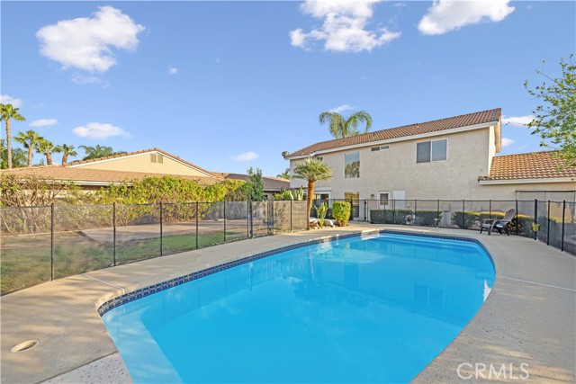 30340 Channel Way Drive, Canyon Lake CA: https://media.crmls.org/medias/9f114a5f-0faa-4937-ac82-764b2471c3a1.jpg