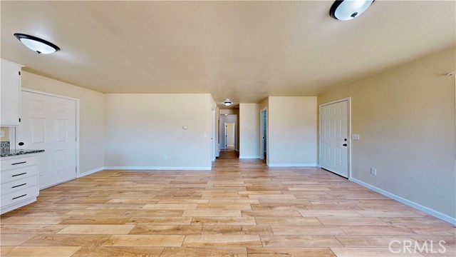 24254 Yucca Loma Road, Apple Valley CA: https://media.crmls.org/medias/9f11a061-4d75-4b4b-bdc4-83252cef3bbb.jpg