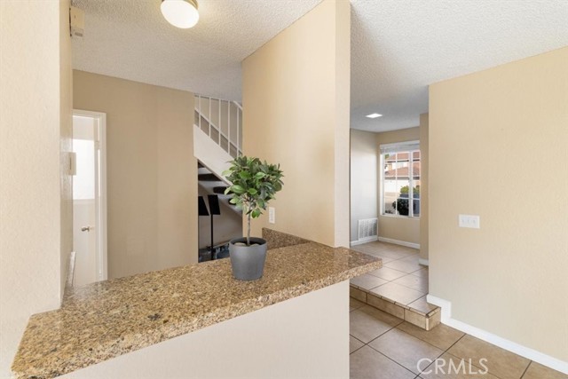 Detail Gallery Image 8 of 52 For 23599 Parkland Ave, Moreno Valley,  CA 92557 - 3 Beds | 2/1 Baths