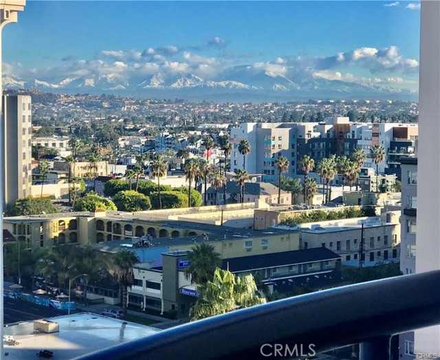 525 E Seaside Way, Long Beach CA: https://media.crmls.org/medias/9f125423-e187-4c47-9627-9d4113800c10.jpg