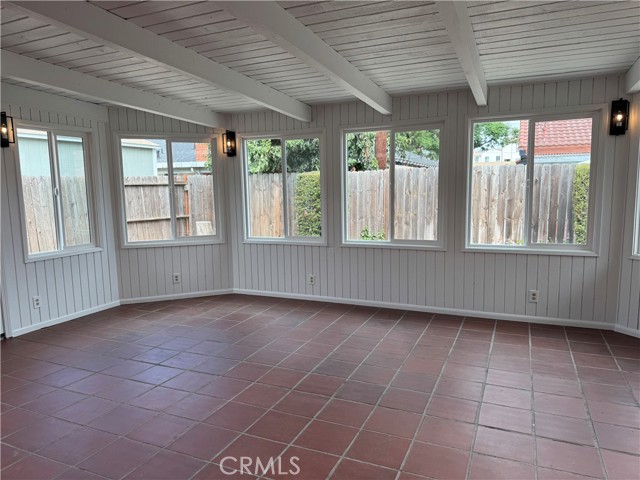 Enclosed patio with 2 skylights