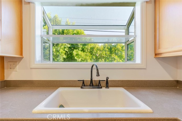 Detail Gallery Image 14 of 32 For 18301 Minnehaha St, Porter Ranch,  CA 91326 - 3 Beds | 2 Baths