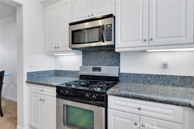 Detail Gallery Image 17 of 52 For 3262 S Westmont Ln #8,  Ontario,  CA 91761 - 2 Beds | 2 Baths