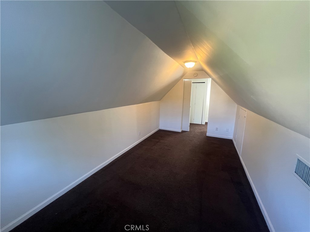 https://media.crmls.org/medias/9f14ae43-3d2d-4e90-b21b-427641325bec.jpg?preset=X-Large
