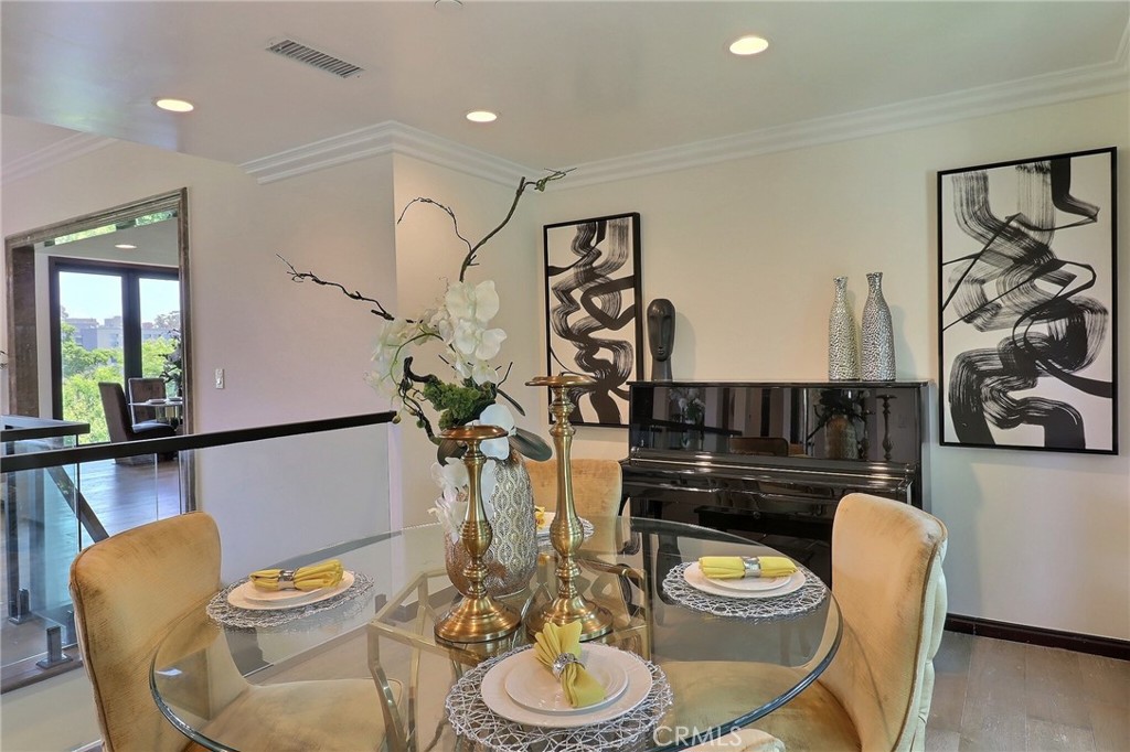 MLS #WS25153368 img 17