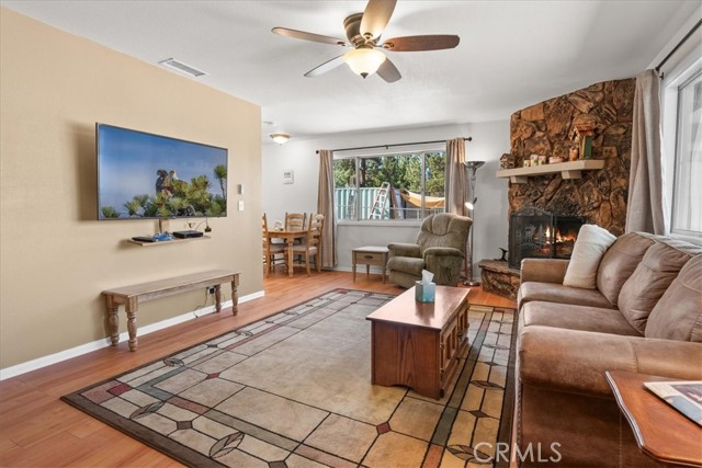 Detail Gallery Image 2 of 22 For 313 Greenspot Rd, Big Bear City,  CA 92314 - 2 Beds | 1 Baths