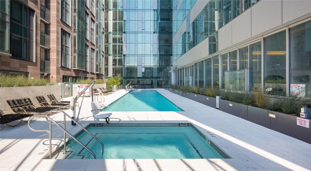 Detail Gallery Image 32 of 75 For 100 Van Ness Ave #2007,  San Francisco,  CA 94102 - 2 Beds | 2 Baths