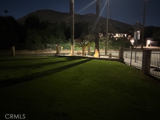 https://media.crmls.org/medias/9f15e38d-0bc7-43e4-9b79-3acbfb1d51cb.jpg?preset=X-Large