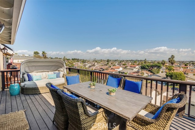 440 Prospect Avenue, Redondo Beach, California 90277, 4 Bedrooms Bedrooms, ,3 BathroomsBathrooms,Residential,Sold,Prospect,SB18044582