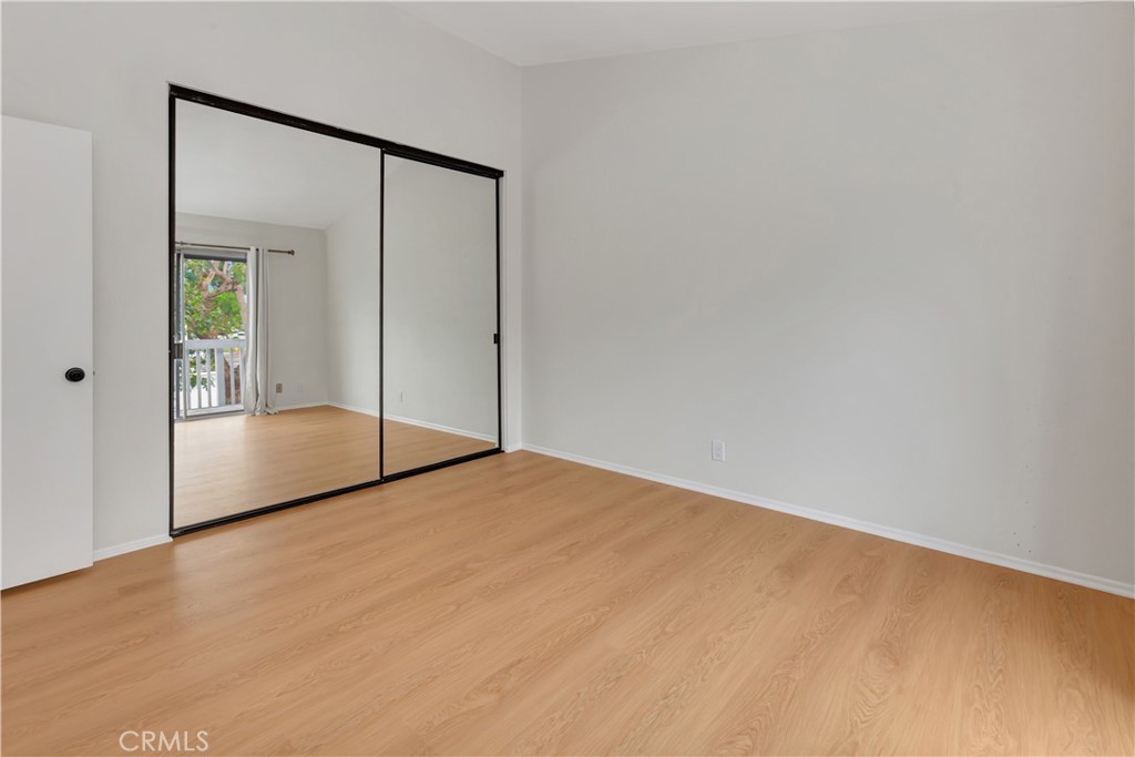 MLS #OC25237972 image #9