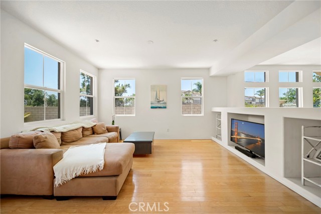 Detail Gallery Image 3 of 39 For 4425 Ahoy Ln, Oxnard,  CA 93035 - 3 Beds | 2/1 Baths