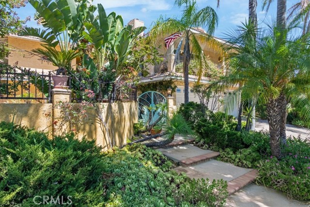 19259 Ludlow St., Porter Ranch CA: https://media.crmls.org/medias/9f17d677-4b69-4ee4-a347-bd30ebfb2dcc.jpg