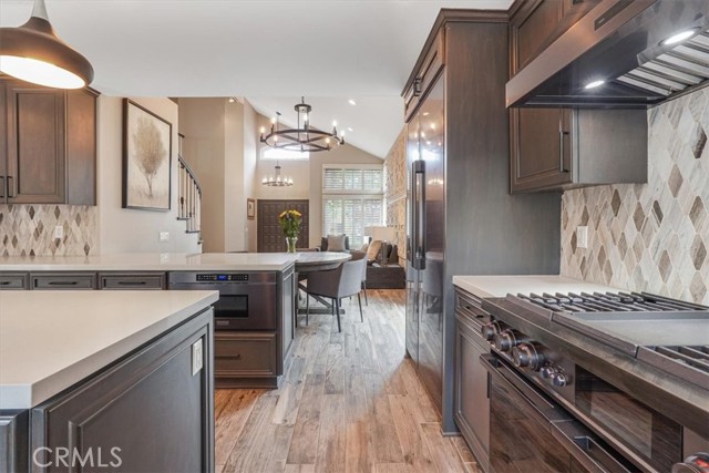 Image 7 of 52 For 450 Pesaro Street