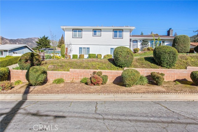 Detail Gallery Image 5 of 34 For 11493 Casa Blanca St, Yucaipa,  CA 92399 - 4 Beds | 2/1 Baths