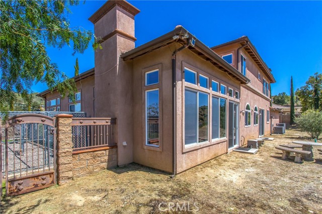 Detail Gallery Image 66 of 74 For 2136 Horse Trail Dr, Redlands,  CA 92373 - 4 Beds | 3/1 Baths