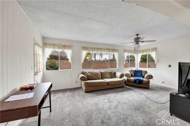 Detail Gallery Image 12 of 23 For 1520 Sandlewood Dr, Hemet,  CA 92543 - 2 Beds | 2 Baths