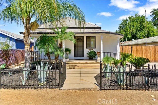 Detail Gallery Image 1 of 1 For 511 Vineyard Ave, Madera,  CA 93638 - 3 Beds | 2 Baths