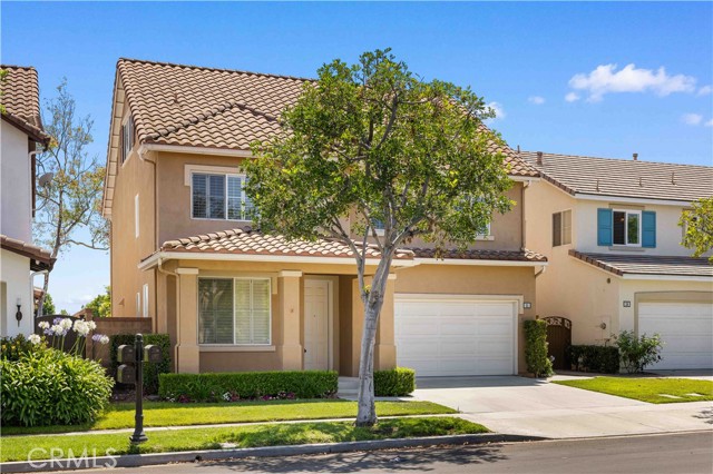 11 Asbury, Irvine CA: https://media.crmls.org/medias/9f1a7f59-fac3-4bc2-a98b-8f933d9d4d69.jpg