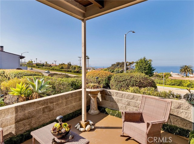 Image 3 of 40 For 424 Palos Verdes Boulevard