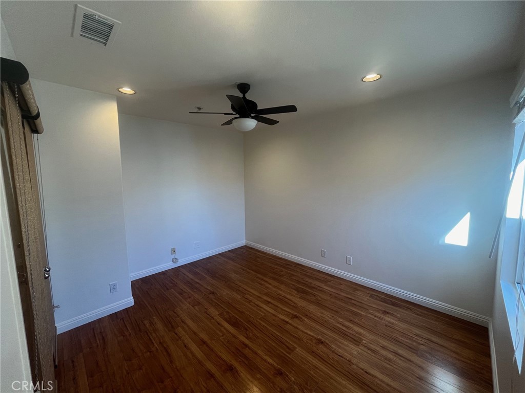 MLS #OC25257787 image #33