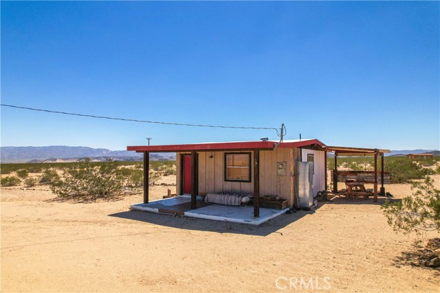 Detail Gallery Image 5 of 39 For 66488 Pole Line Rd, Joshua Tree,  CA 92252 - 0 Beds | 1 Baths