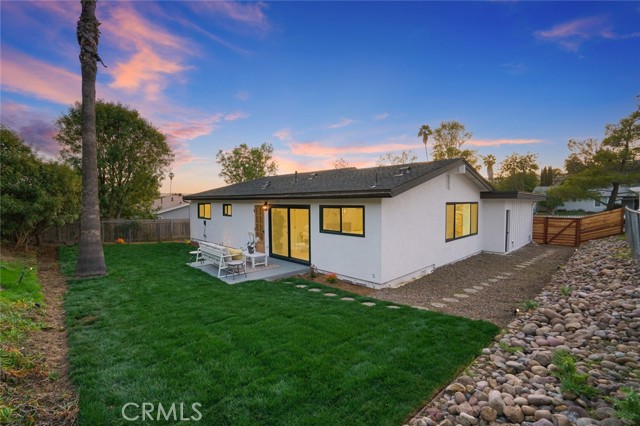 13455 Carriage Road, Poway CA: https://media.crmls.org/medias/9f1bc3b5-5eb9-4fa4-95d2-9cf113d9256d.jpg