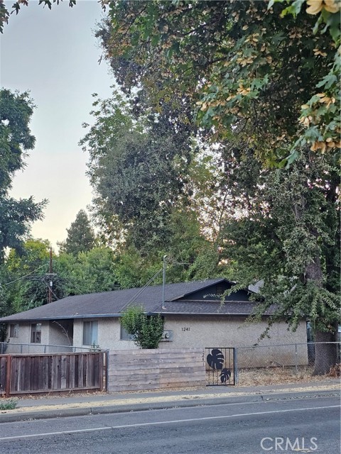 Detail Gallery Image 2 of 17 For 1241 Warner St, Chico,  CA 95926 - – Beds | – Baths