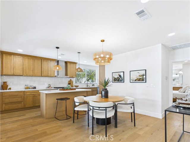 Detail Gallery Image 2 of 39 For 3116 W 78th Pl, Los Angeles,  CA 90043 - 3 Beds | 3 Baths