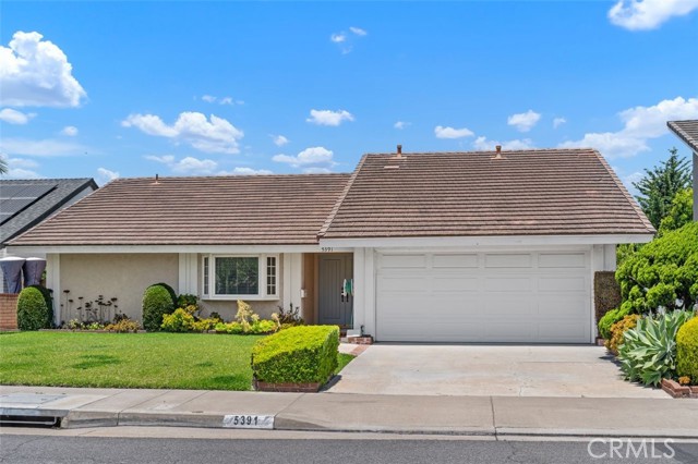 5391 Glenstone Drive, Huntington Beach CA: https://media.crmls.org/medias/9f1e01d2-dec2-40a5-977d-84c1c9467866.jpg