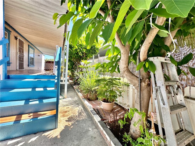 Detail Gallery Image 32 of 41 For 507 S Euclid St #71,  Santa Ana,  CA 92074 - 4 Beds | 2 Baths