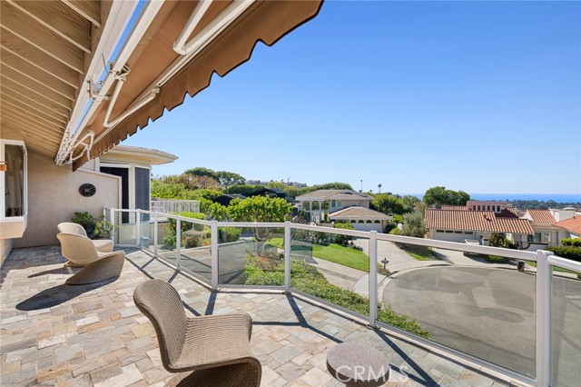 Detail Gallery Image 12 of 46 For 15 Montpellier, Newport Beach,  CA 92660 - 3 Beds | 3 Baths