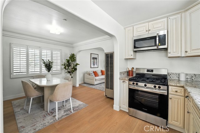Detail Gallery Image 17 of 65 For 5841 Arroyo Dr, Los Angeles,  CA 90042 - 3 Beds | 3 Baths