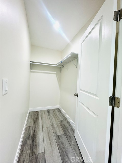 Detail Gallery Image 27 of 31 For 9318 Encino Ave, Northridge,  CA 91325 - 3 Beds | 3 Baths