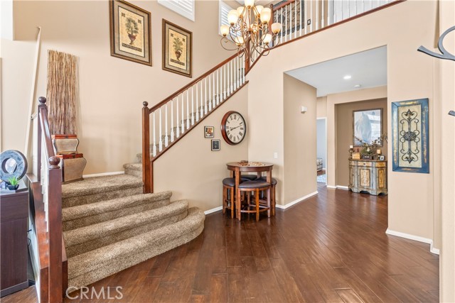 Detail Gallery Image 7 of 71 For 1357 Onyx Cir, Corona,  CA 92882 - 5 Beds | 4 Baths