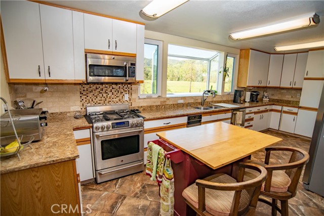 Detail Gallery Image 8 of 73 For 10507 Witter Springs Rd, –,  CA 95493 - 2 Beds | 1 Baths