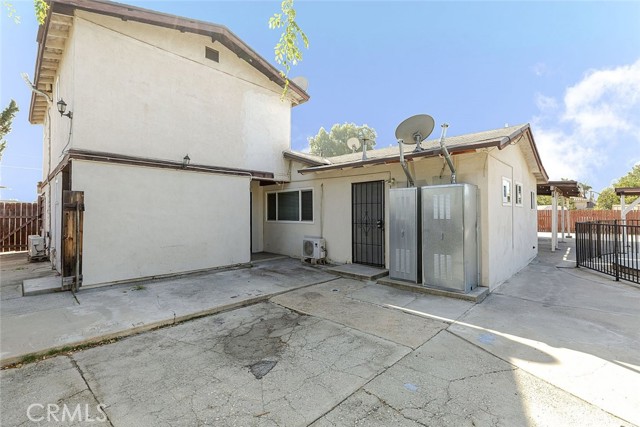 1123 S Walnut Avenue, West Covina CA: https://media.crmls.org/medias/9f213255-dcb9-4875-9044-c3936ceb2371.jpg