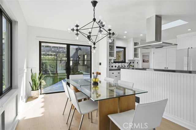 Detail Gallery Image 13 of 68 For 1012 10th St, Manhattan Beach,  CA 90266 - 4 Beds | 5 Baths