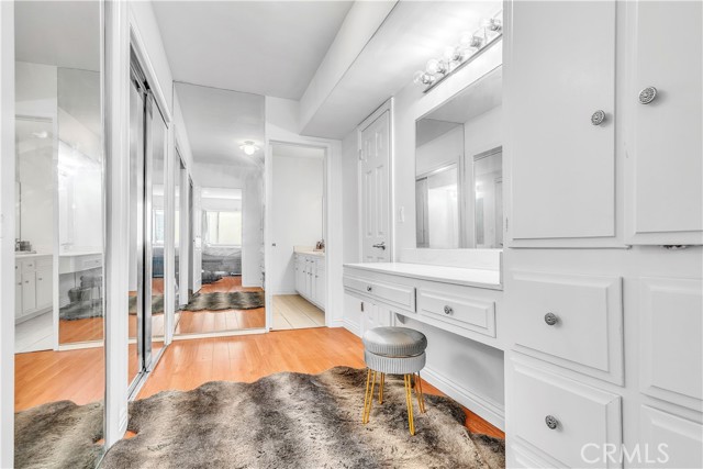 2318 Fox Hill, Los Angeles CA: https://media.crmls.org/medias/9f222f89-6d87-43e3-88be-5fb3fb4ce7b1.jpg