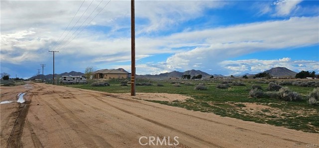 Detail Gallery Image 3 of 6 For 0 Zuni Rd, Apple Valley,  CA 92307 - – Beds | – Baths
