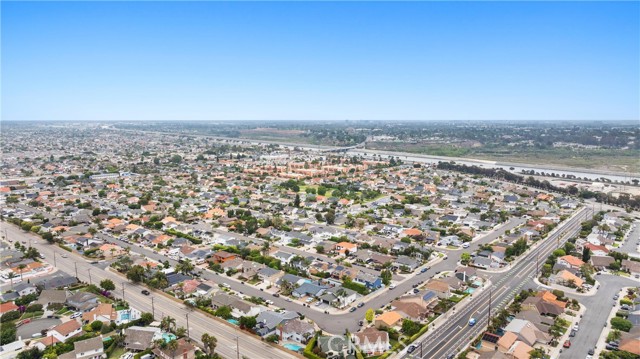 Detail Gallery Image 49 of 52 For 21941 Oceanview Ln, Huntington Beach,  CA 92646 - 4 Beds | 2/1 Baths