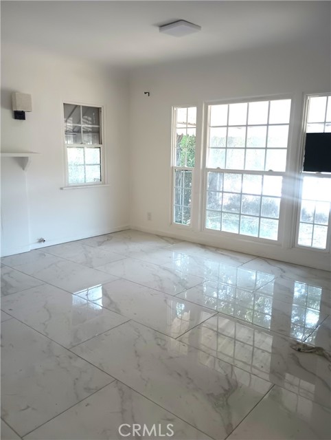 1580 N Orange Grove Avenue, Pomona CA: https://media.crmls.org/medias/9f2378af-7c32-48be-857a-ec8a3e368399.jpg