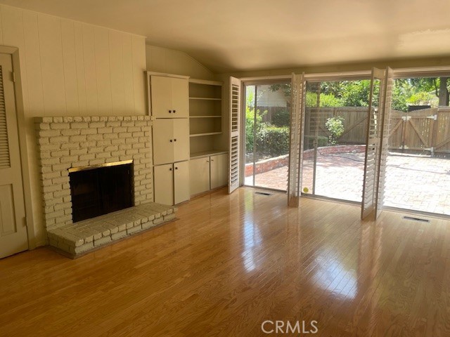 Detail Gallery Image 2 of 23 For 356 W 8th St, Claremont,  CA 91711 - 3 Beds | 2 Baths