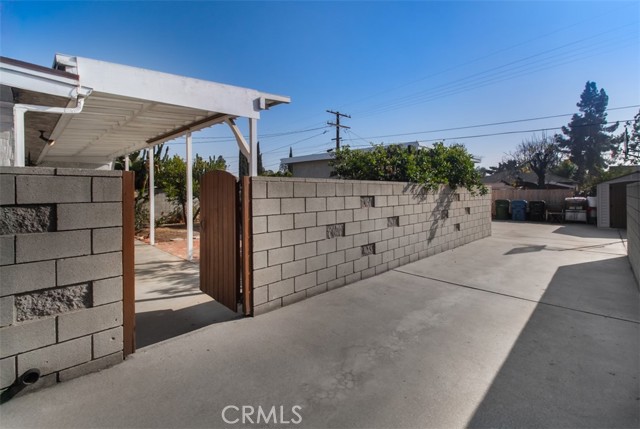 Detail Gallery Image 6 of 35 For 11344 Delano St, North Hollywood,  CA 91606 - 2 Beds | 2 Baths