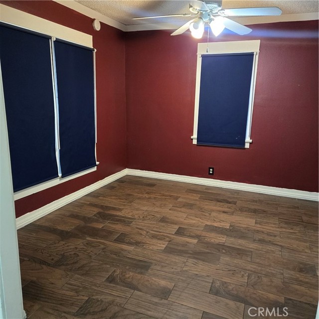 3928 La Crescenta Avenue, Glendale CA: https://media.crmls.org/medias/9f256a26-3b63-4dc3-be5a-9fc068ed6ec2.jpg