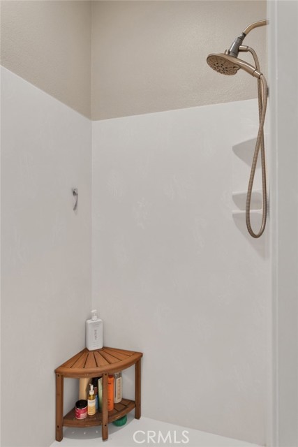 Detail Gallery Image 48 of 73 For 17066 Takipi Rd, Apple Valley,  CA 92307 - 3 Beds | 3 Baths